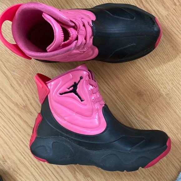 Jordan Shoes Preowned Jordan Big Girl Ankle Boots 2 Y Poshmark